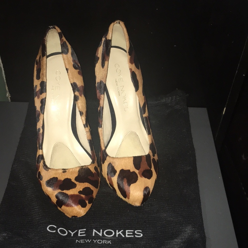Leopard heels!